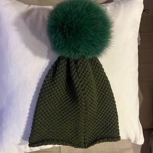 Lindo F Waffle Hat with XL Fox Fur Pom NWOT
